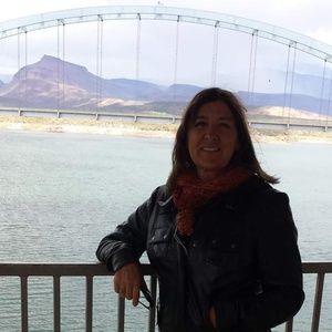 Meet your Posher, Monica